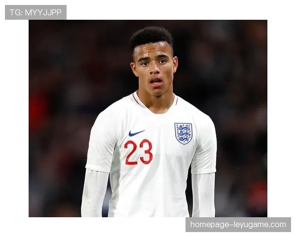 凯恩独秀的赛场风骨：乌尊与格林伍德拼劲十足，其余人默默无闻的背后力量