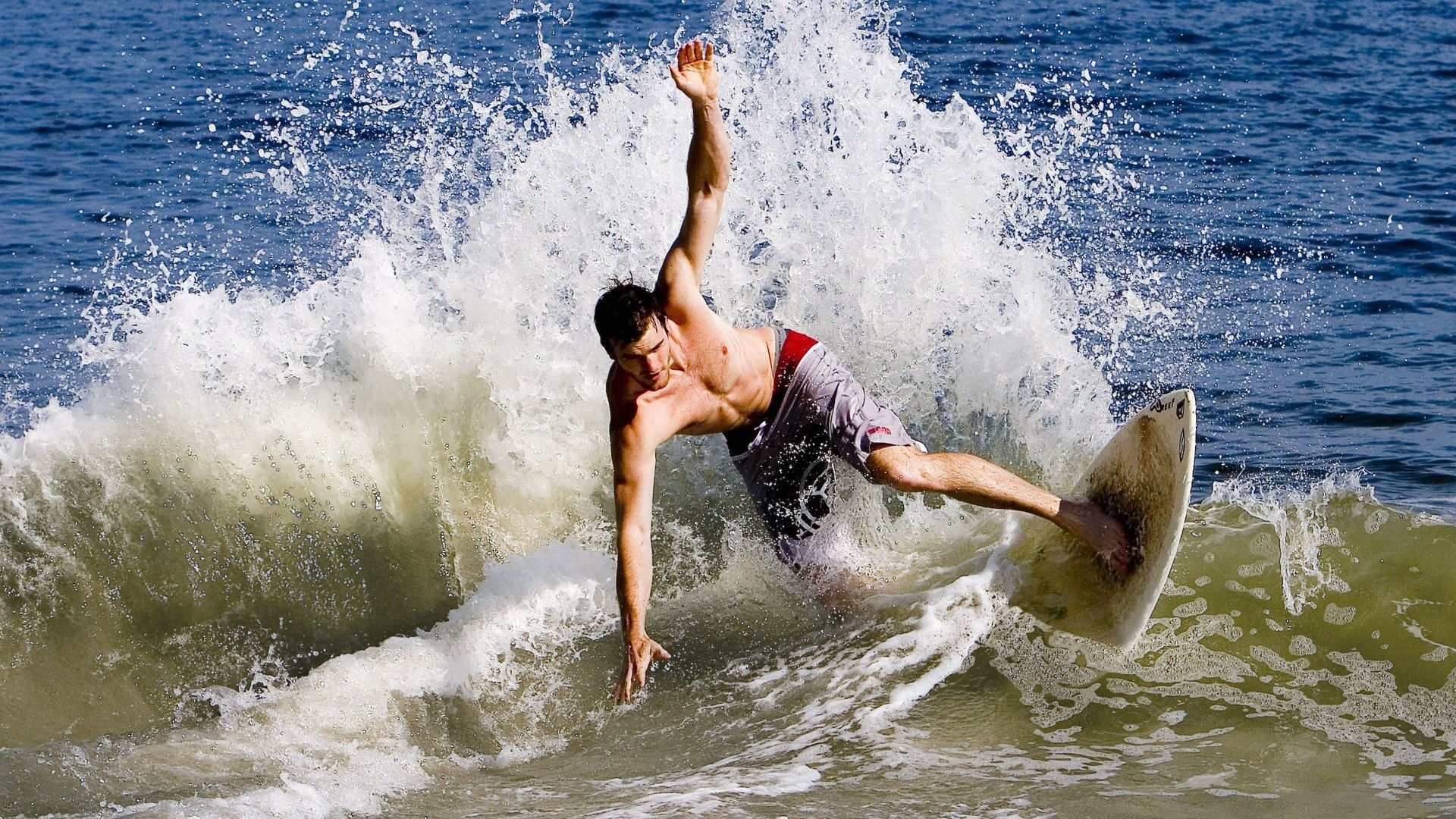 Leyu Sports (乐鱼体育)-国足球员训练热情高涨，国足培养